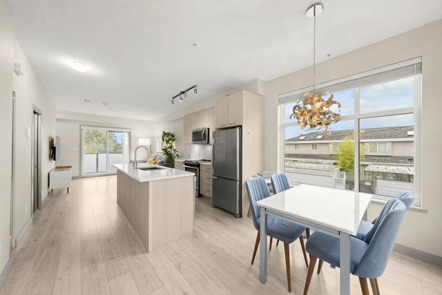 7001 Royal Oak Avenue 216, Burnaby