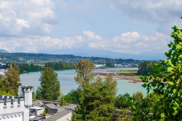 48 Richmond Street 309, New Westminster