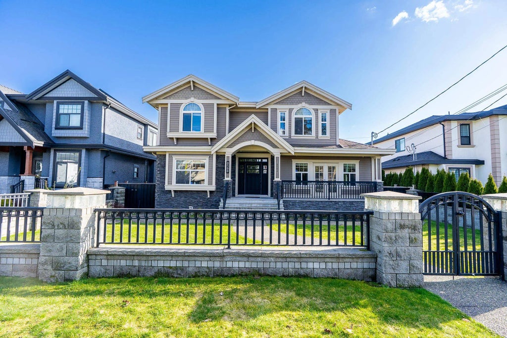 8588 Armstrong Avenue, Burnaby