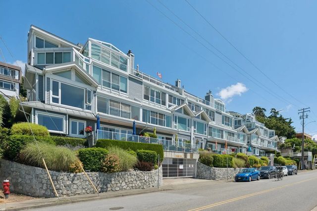 15165 Marine Drive 202, White Rock