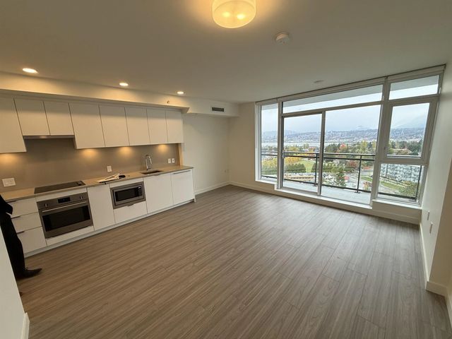 13675 107a Avenue 1510, Surrey