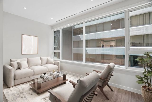 1177 Hornby Street 410, Vancouver