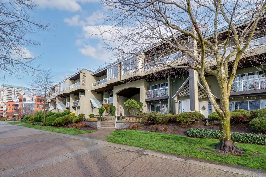 31 Reliance Court 302, New Westminster