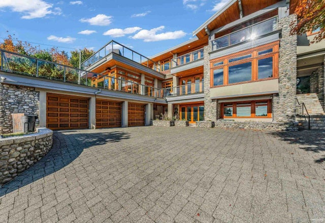 3285 Dickinson Crescent, West Vancouver