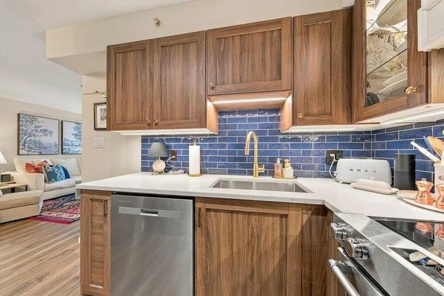 488 Helmcken Street 408, Vancouver