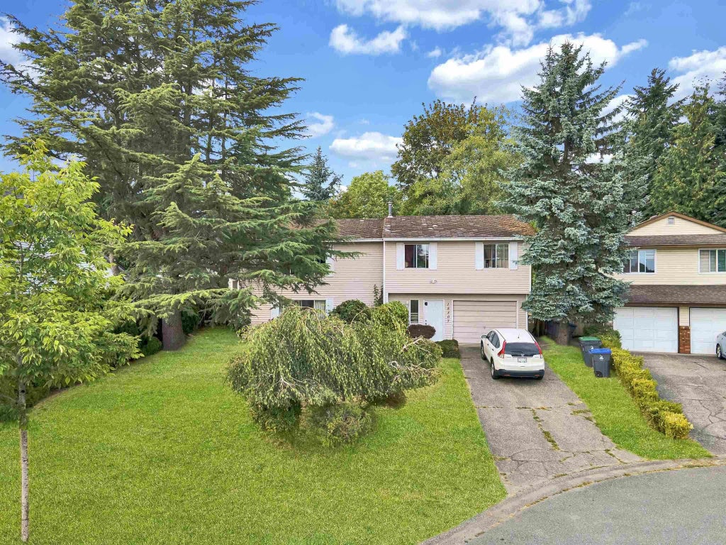 15307 85a Avenue, Surrey