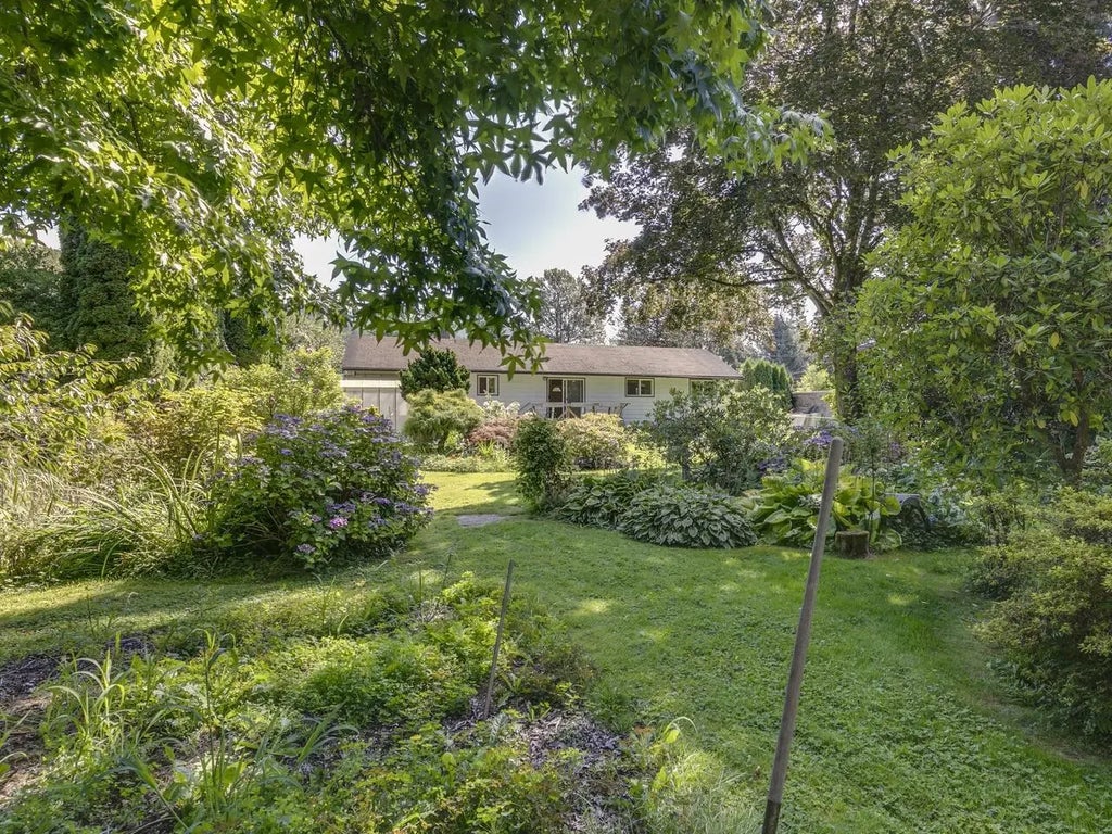 41587 Grant Road, Squamish