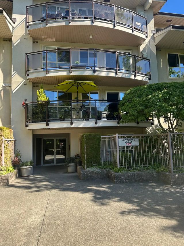 7505 138 Street 212, Surrey