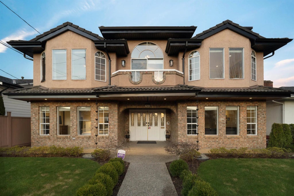 7622 2nd Street, Burnaby