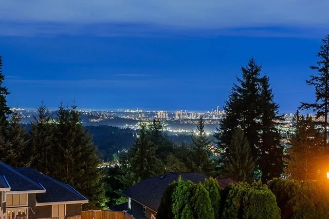 4153 Quarry Court, North Vancouver