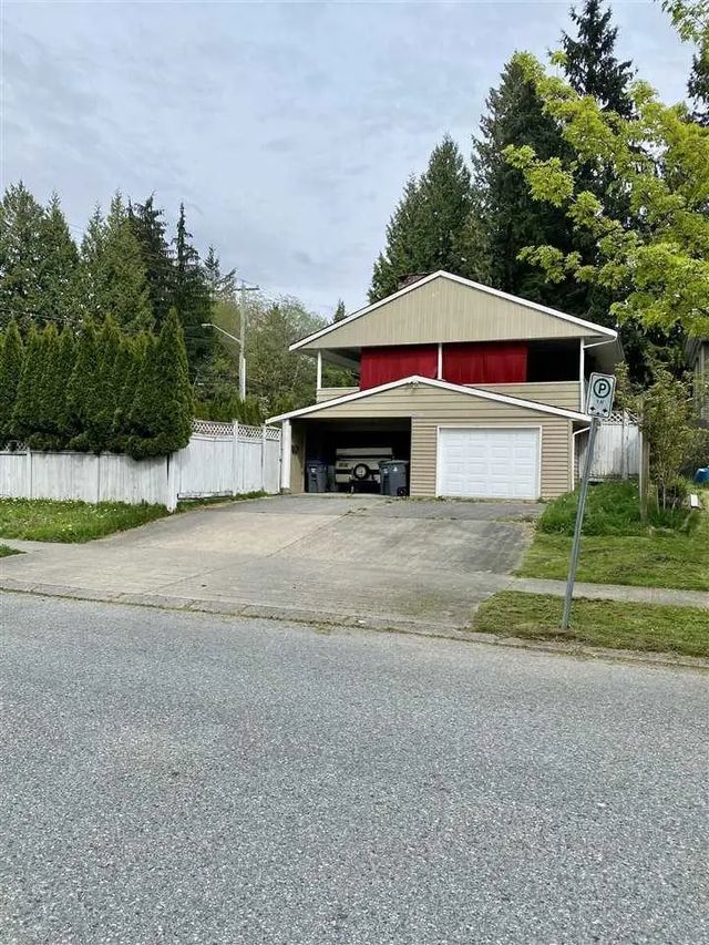 13910 96 Avenue, Surrey