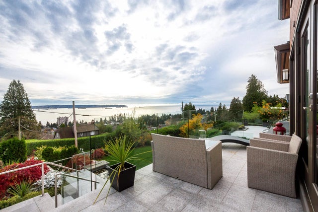2301 Ottawa Avenue, West Vancouver