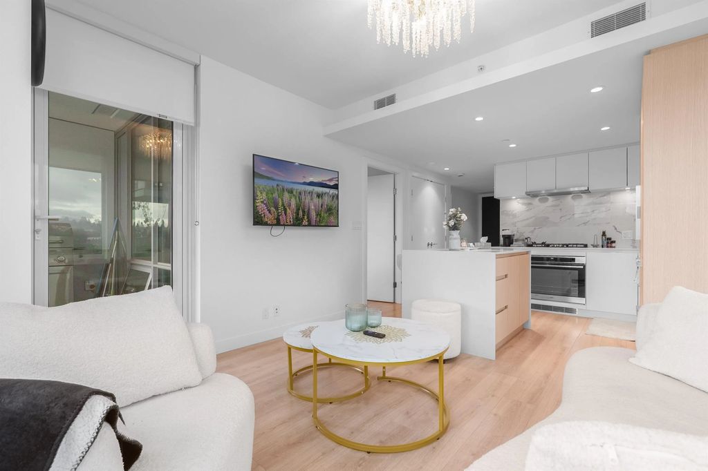 1500 Fern Street 1902, North Vancouver