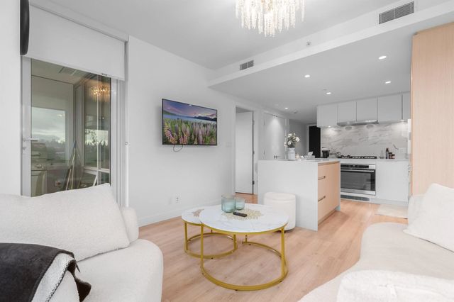 1500 Fern Street 1902, North Vancouver