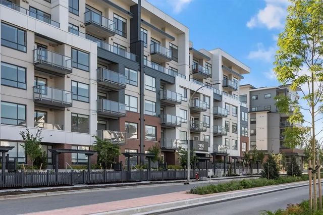 7936 206 Street 606, Langley