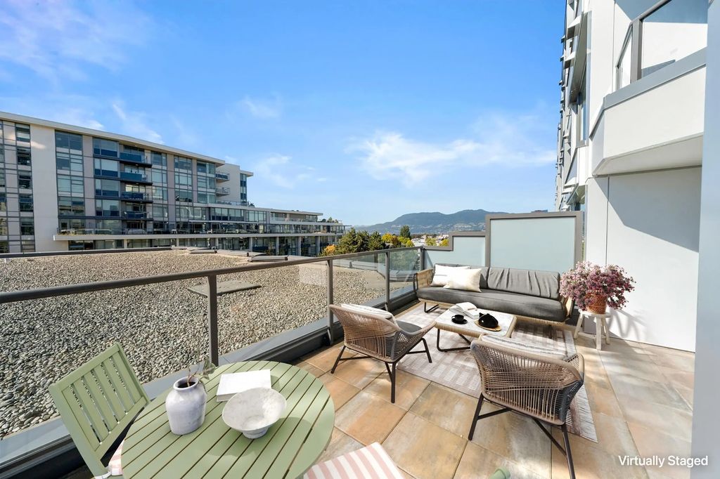 2201 Pine Street 703, Vancouver