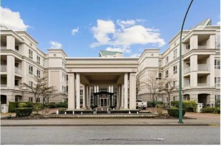 3098 Guildford Way 320, Coquitlam