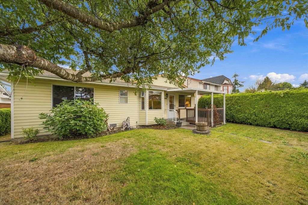 18366 64 Avenue, Surrey