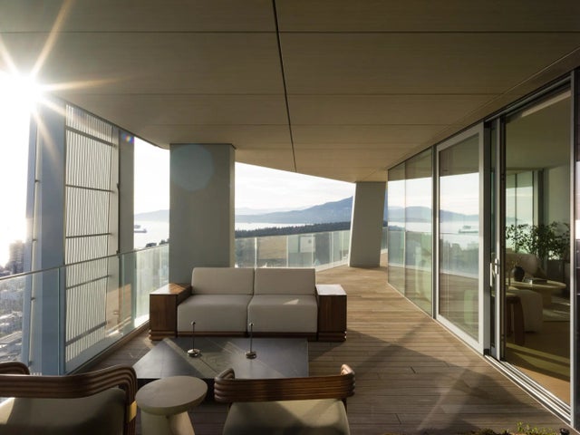 1568 Alberni Street 3902, Vancouver