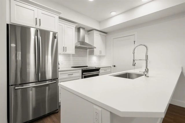 33568 George Ferguson Way 101, Abbotsford