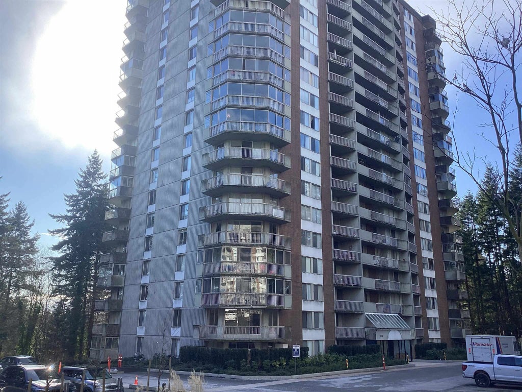 2024 Fullerton Avenue 307, North Vancouver
