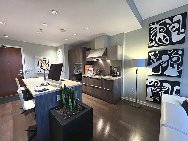 1618 Columbia Street, Vancouver