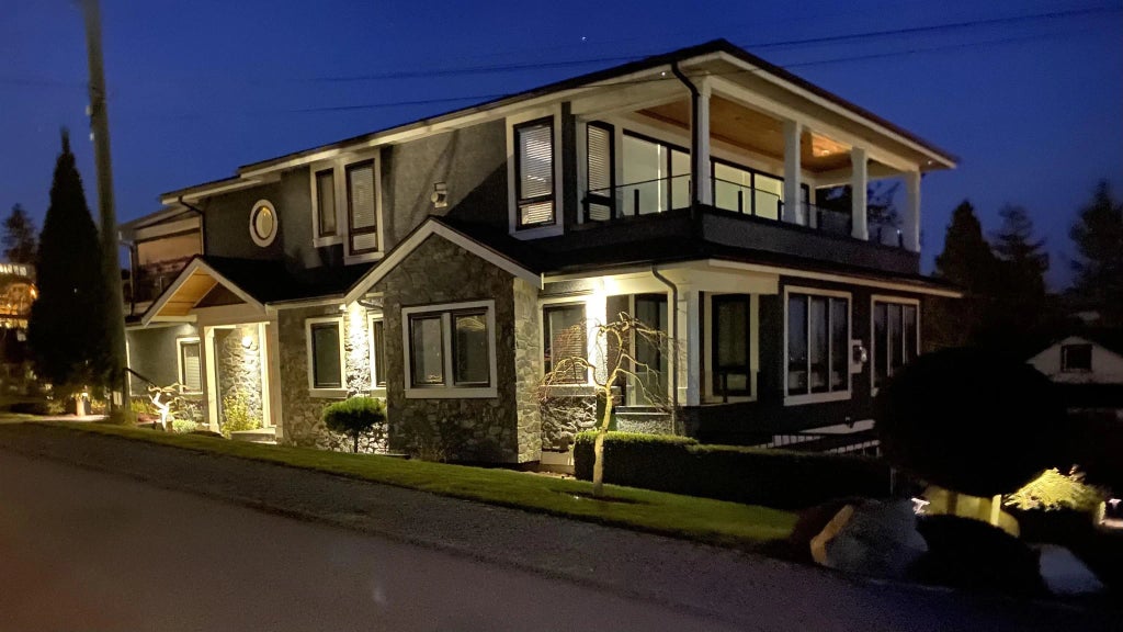932 Ash Street, White Rock
