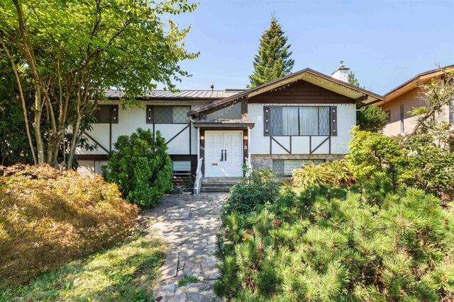 2019 Paulus Crescent, Burnaby