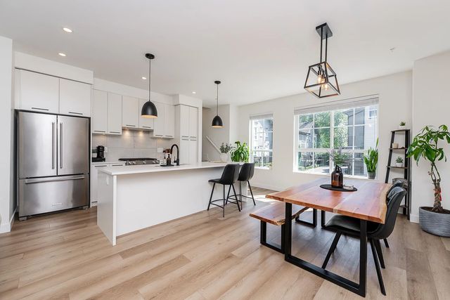 8120 200a Street 19, Langley