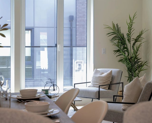 324 E Ridgeway Avenue Th10, North Vancouver