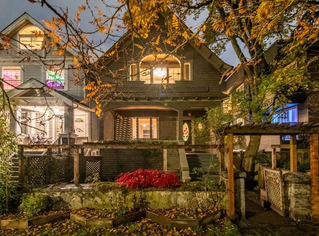 2243 W 5th Avenue, Vancouver