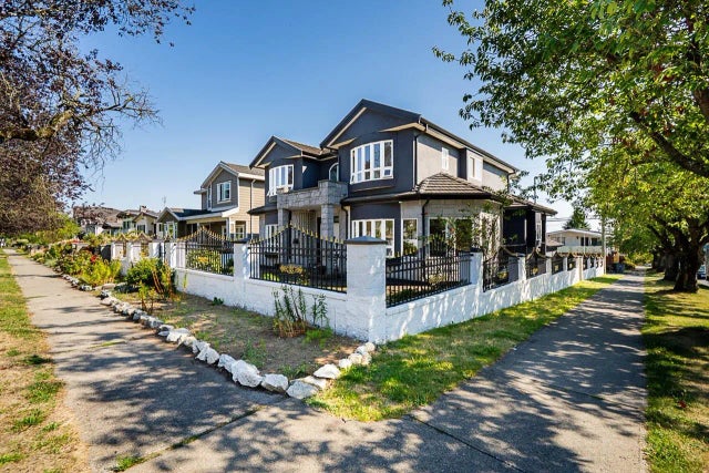 1306 E 60 Avenue, Vancouver