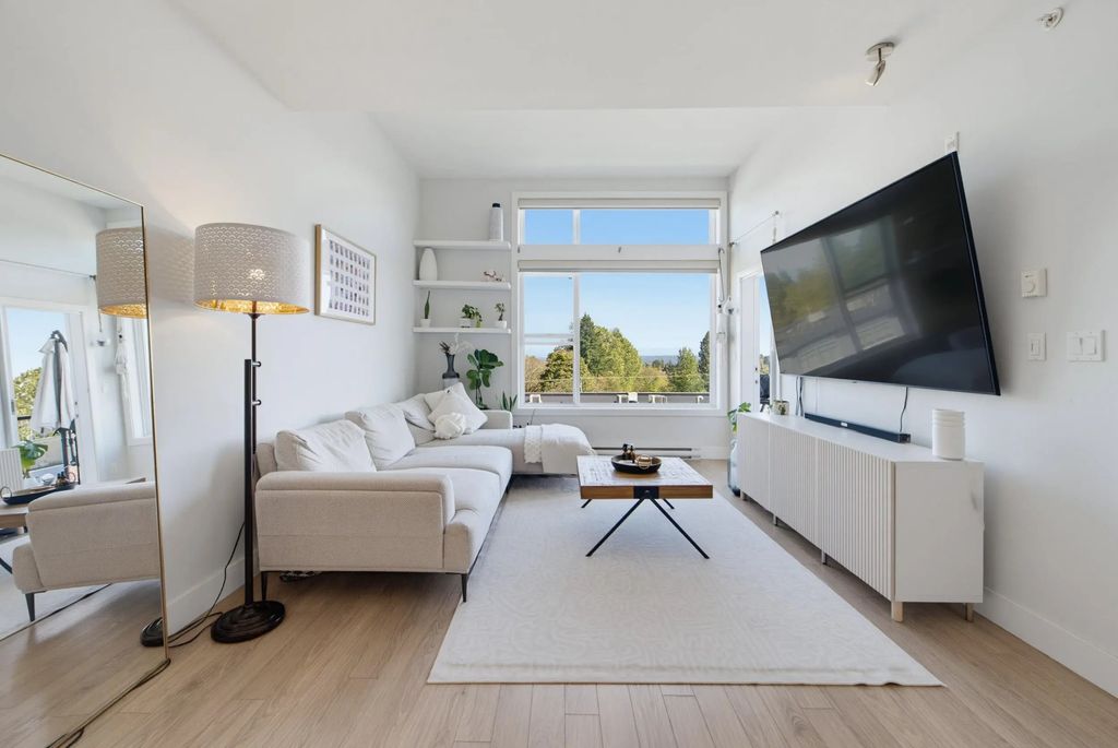 15956 86a Avenue 429, Surrey