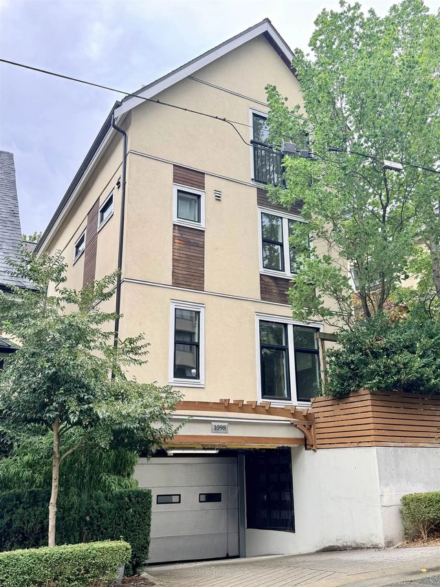 1080 Nicola Street, Vancouver
