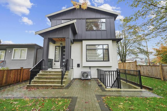 2995 E 17th Avenue, Vancouver