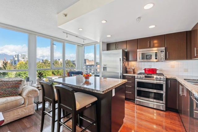 120 Milross Avenue 701, Vancouver