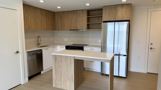 82 First Street 426, New Westminster