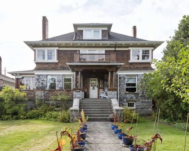 1617 W Grand Boulevard, North Vancouver