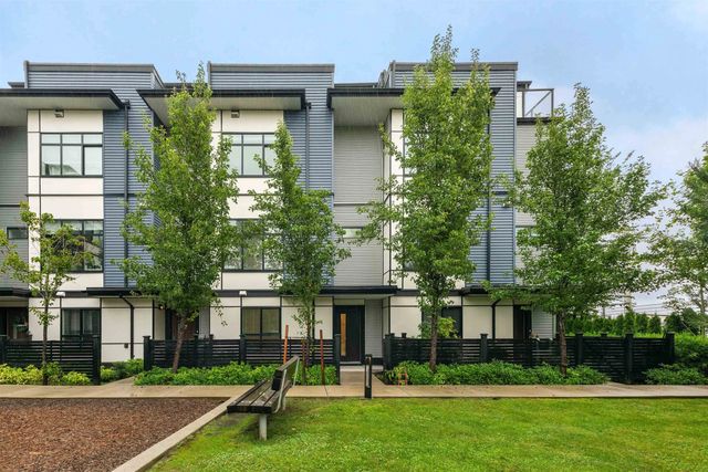16828 Boxwood Drive 12, Surrey