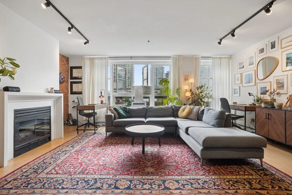1066 Hamilton Street 305, Vancouver