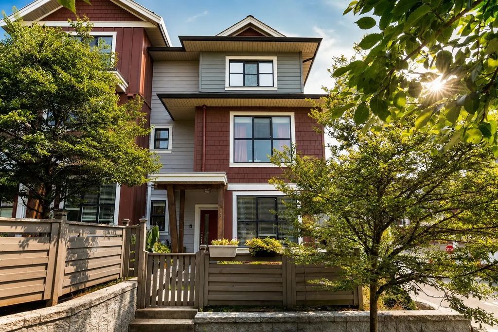 13260 236 Street 1, Maple Ridge