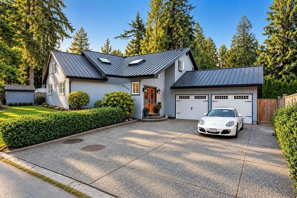 20560 45a Avenue, Langley