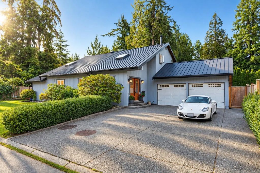 20560 45a Avenue, Langley