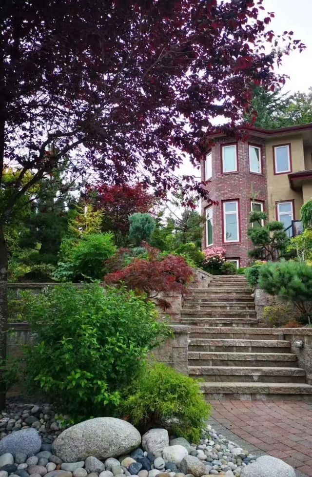 2406 Norcrest Court, Burnaby