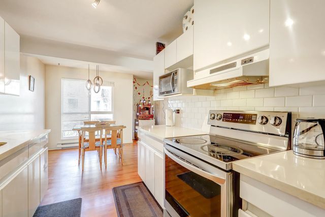 14980 101a Avenue 210, Surrey