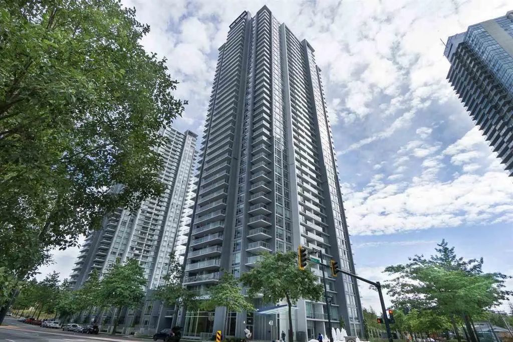 13696 100 Avenue 2001, Surrey