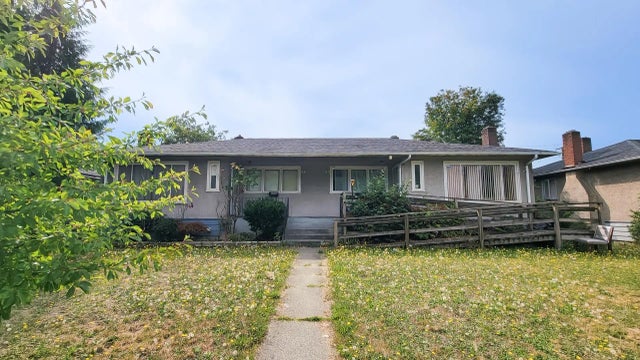 2576 S Grandview Highway, Vancouver