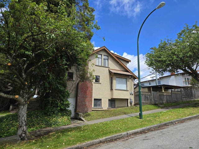 4390 Nanaimo Street, Vancouver