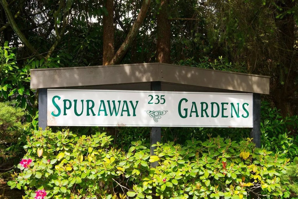 235 Keith Road 704, West Vancouver