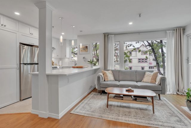 2020 W 8th Avenue 315, Vancouver